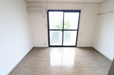 【洋室】 | フライハイツラオム | 洋室