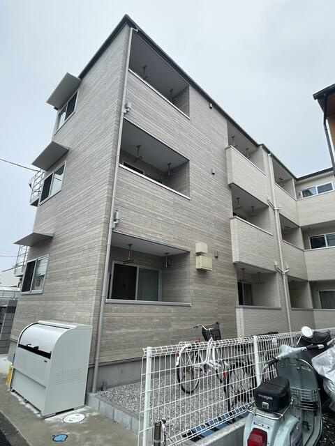 足立区伊興本町2丁目のアパートの画像