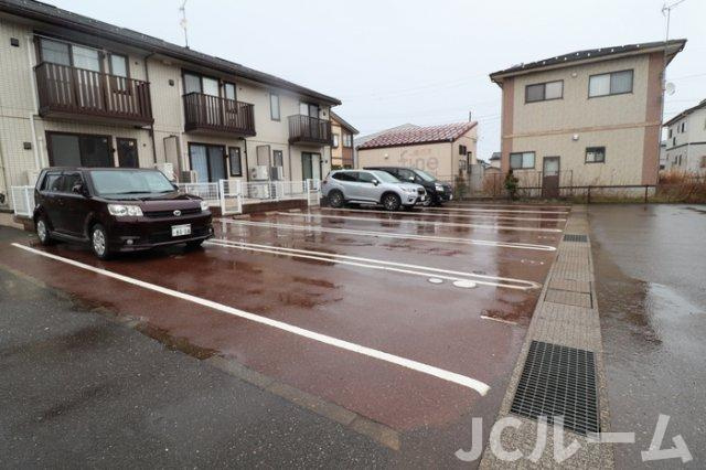 バムセプレイスの駐車場