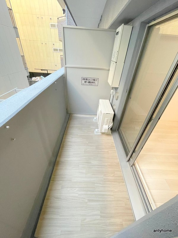 エスリード新大阪ラヴァーグ 仲介手数料無料のバルコニー