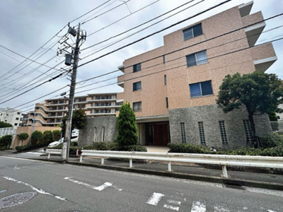 【外観】 | アストラル上大岡 | 総戸数69戸、平成14年8月築、管理人は日勤勤務につき管理体制良好です♪