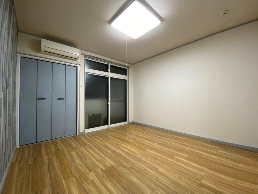 サン・ポエムのその他