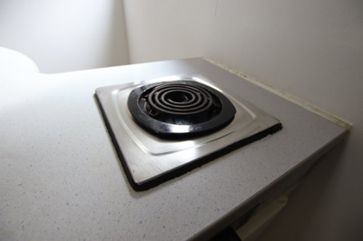 【設備】 | アメージングエステート | 電気コンロ