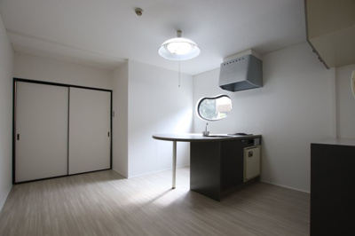 【居間・リビング】 | アメージングエステート