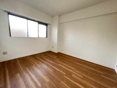 【洋室】 | ベルヴュー長興寺