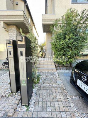 【エントランス】 | 岡本戸建