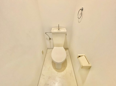 【トイレ】 | セルバ山本Ⅱ | 落ち着いた色調のトイレです