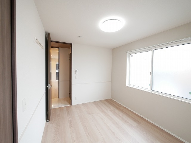 ラヴィベールの洋室|きれいな洋室です