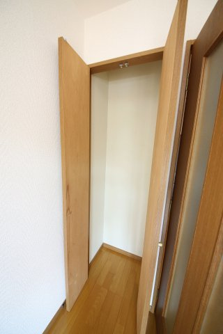 youngleavesの収納|別部屋同一間取りのお写真となります。