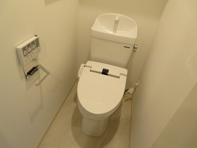 DOAHN巽西（ドアーンタツミニシ）のトイレ