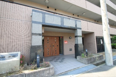 【エントランス】 | デイグラン千里 | エントランス★