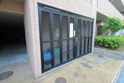 【設備】 | デイグラン千里 | ゴミ置き場★