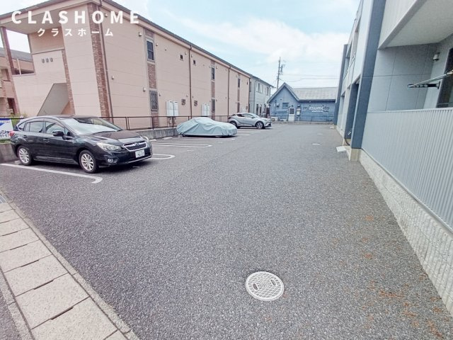 Villa Rerise  刈谷市近郊の賃貸はクラスホーム刈谷店の駐車場