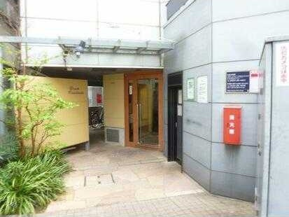 ヴルーム国立のエントランス