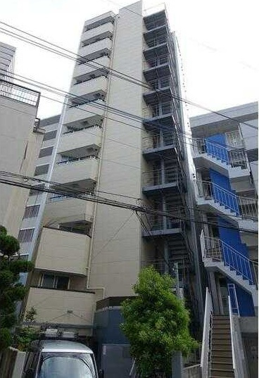 ヴルーム国立の外観