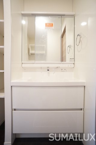 熊本市南区御幸笛田７丁目のアパートの独立洗面台