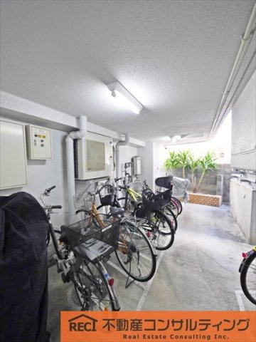 セルダン芦屋の駐車場