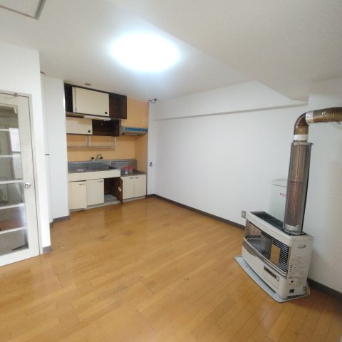 室蘭東町第１住宅の居間・リビング