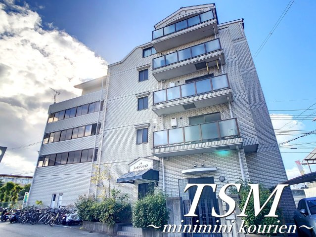 第８星ヶ丘マンションの外観