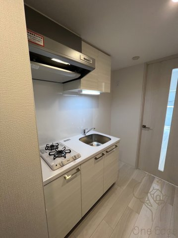 エスリード新大阪ラヴァーグのキッチン