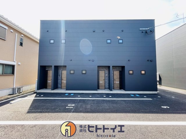 ラブーム納楚の外観