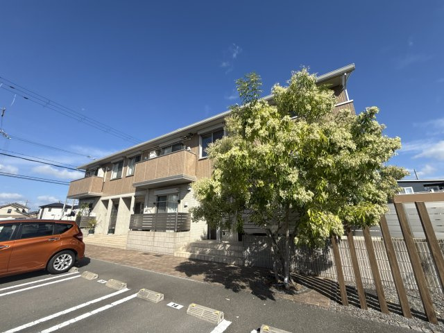 Ｖｉｌｌａ正門通　Ｂ棟