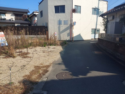 【前面道路含む現地写真】 | 坂出市八幡町1丁目売地