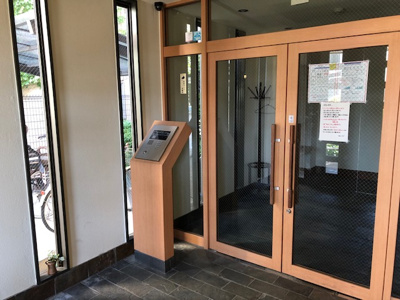 【エントランス】 | セヴェルイマヅ | エントランスです