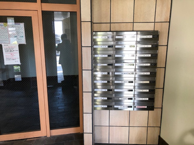 【エントランス】 | セヴェルイマヅ | 清潔なエントランスです