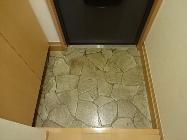 アクセスGの玄関