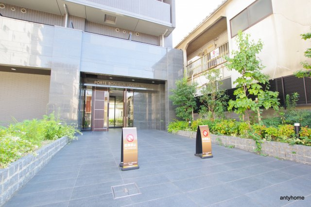 ポルトボヌール梅田WEST　仲介手数料無料のエントランス