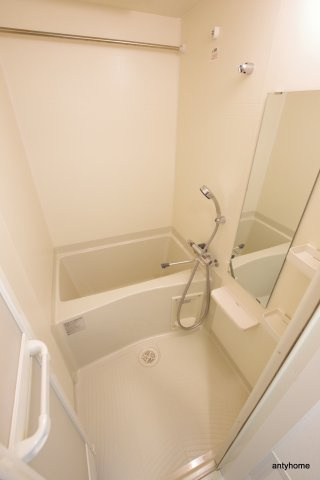 ポルトボヌール梅田WEST　仲介手数料無料の浴室