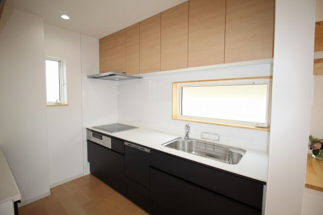 薊野西町　中古戸建　（未入居物件）のキッチン