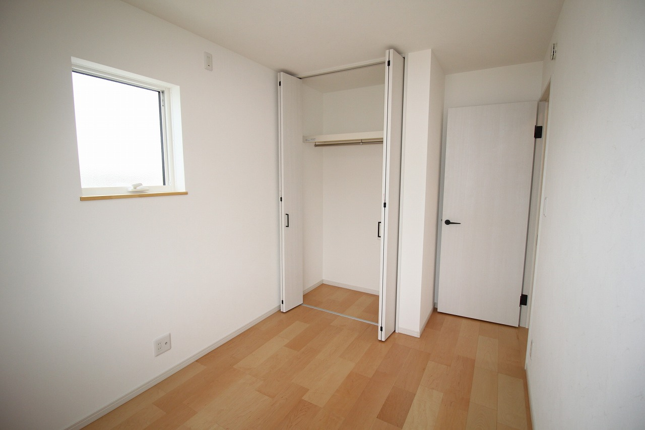 薊野西町　中古戸建　（未入居物件）の洋室|3Ｆ　北東の部屋　4.42帖