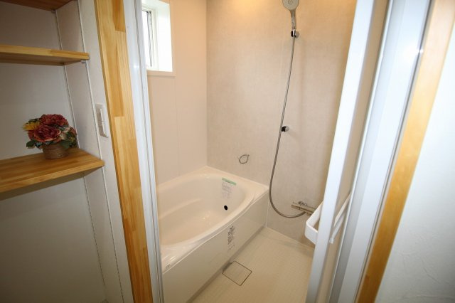 薊野西町　中古戸建　（未入居物件）の浴室
