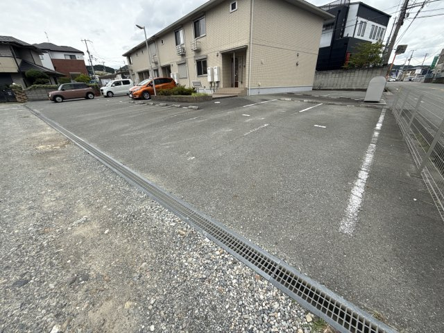 セジュール小川の駐車場