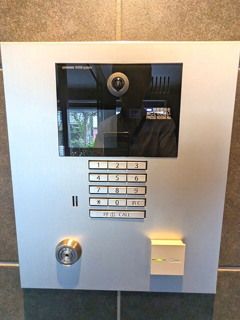 Urbanex新御徒町のセキュリティ|タッチキーのTVモニター付オートロックセキュリティ