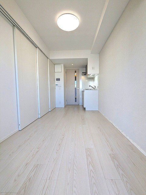 Urbanex新御徒町の設備|リビングに床暖房、全室照明付き、上階は目の前建物なく開放感あるバルコニーからスカイツリー見えます