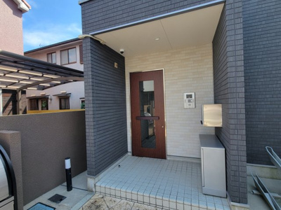 【エントランス】 | リブリ・岡町