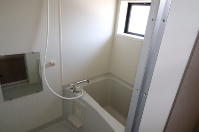 【浴室】 | パレーシャル・イチイ