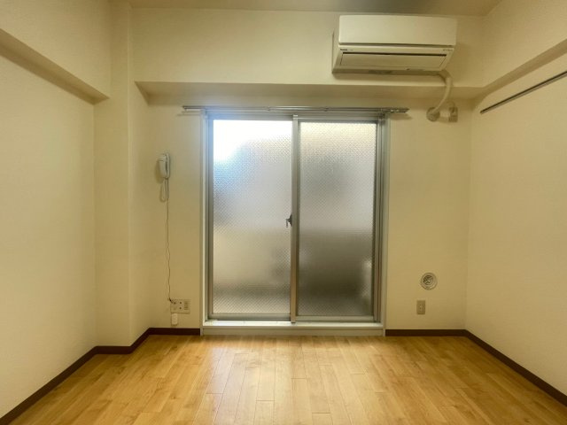 R FIELDS KAWAGUCHIの居間・リビング