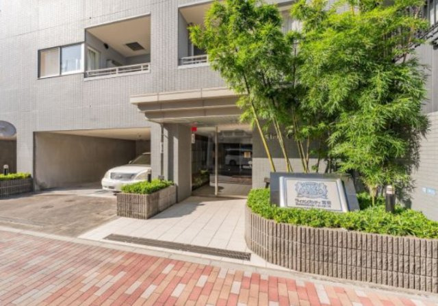 ライオンズシティ蔵前のエントランス