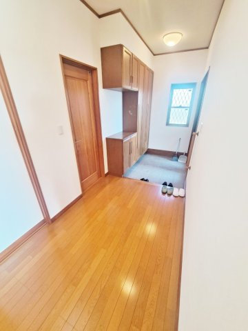 増林中古戸建の玄関