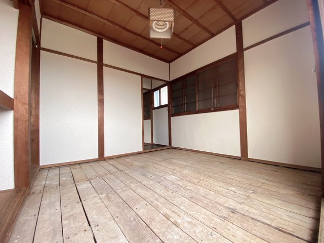 楠風台１丁借家の寝室