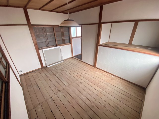 楠風台１丁借家の寝室