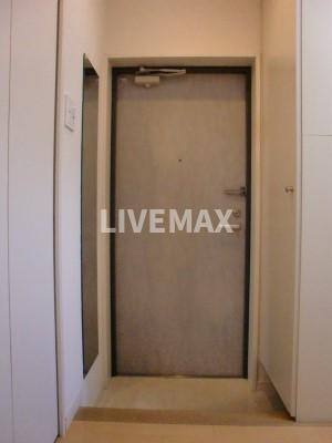 【玄関】スカイコート市ヶ谷2 