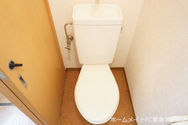 菊池郡菊陽町光の森３丁目の賃貸マンションのトイレ