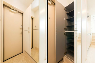 【玄関】 | レグルス春日 | 別号室の写真になります。現況優先。