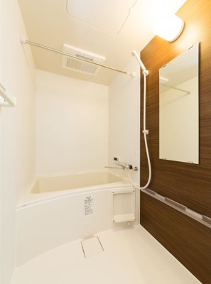 【浴室】 | レグルス春日 | 別号室の写真になります。現況優先。