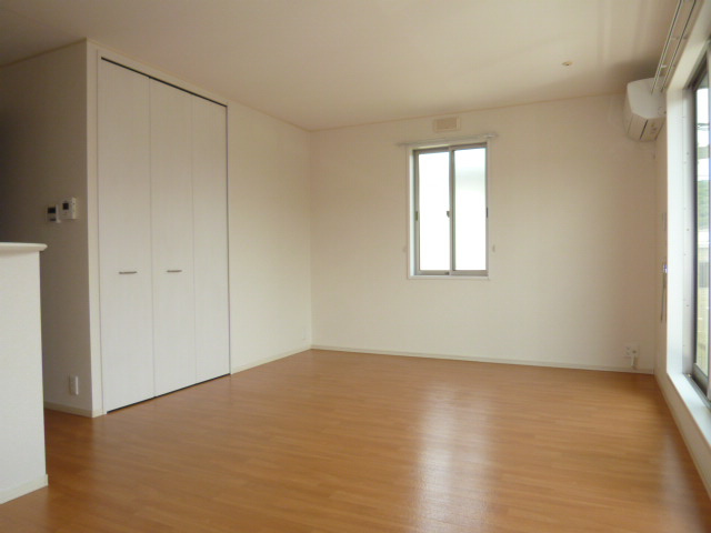 カビラＡの居間・リビング